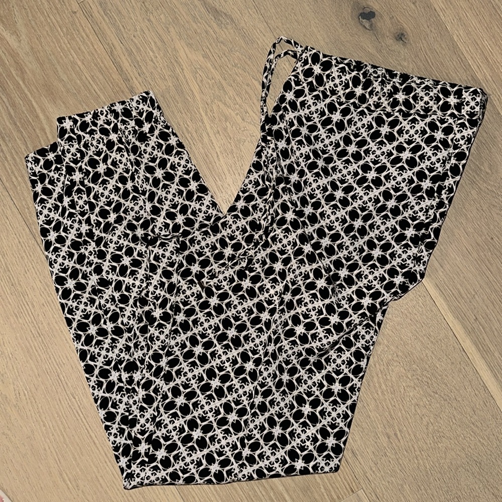 Adorable black printed trouser. Worn once.